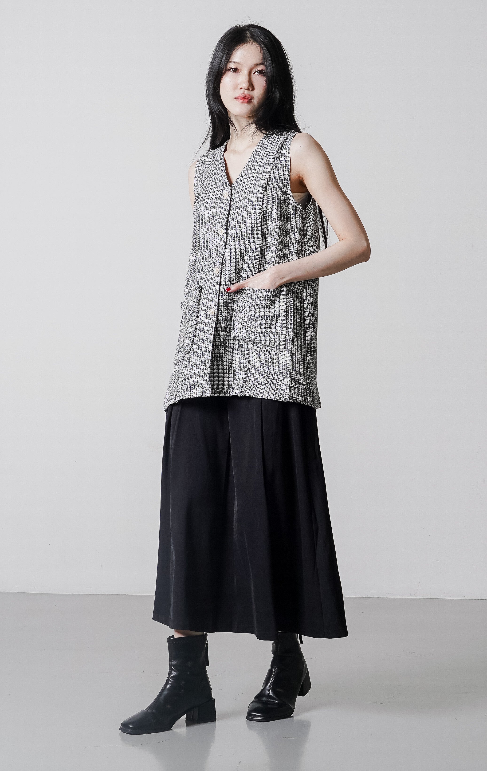 Zionna Vest Black