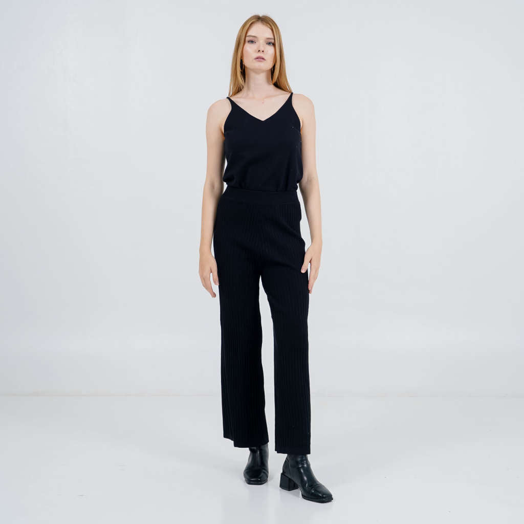 Nayla Pleats Pants Black - Celana Panjang Wanita