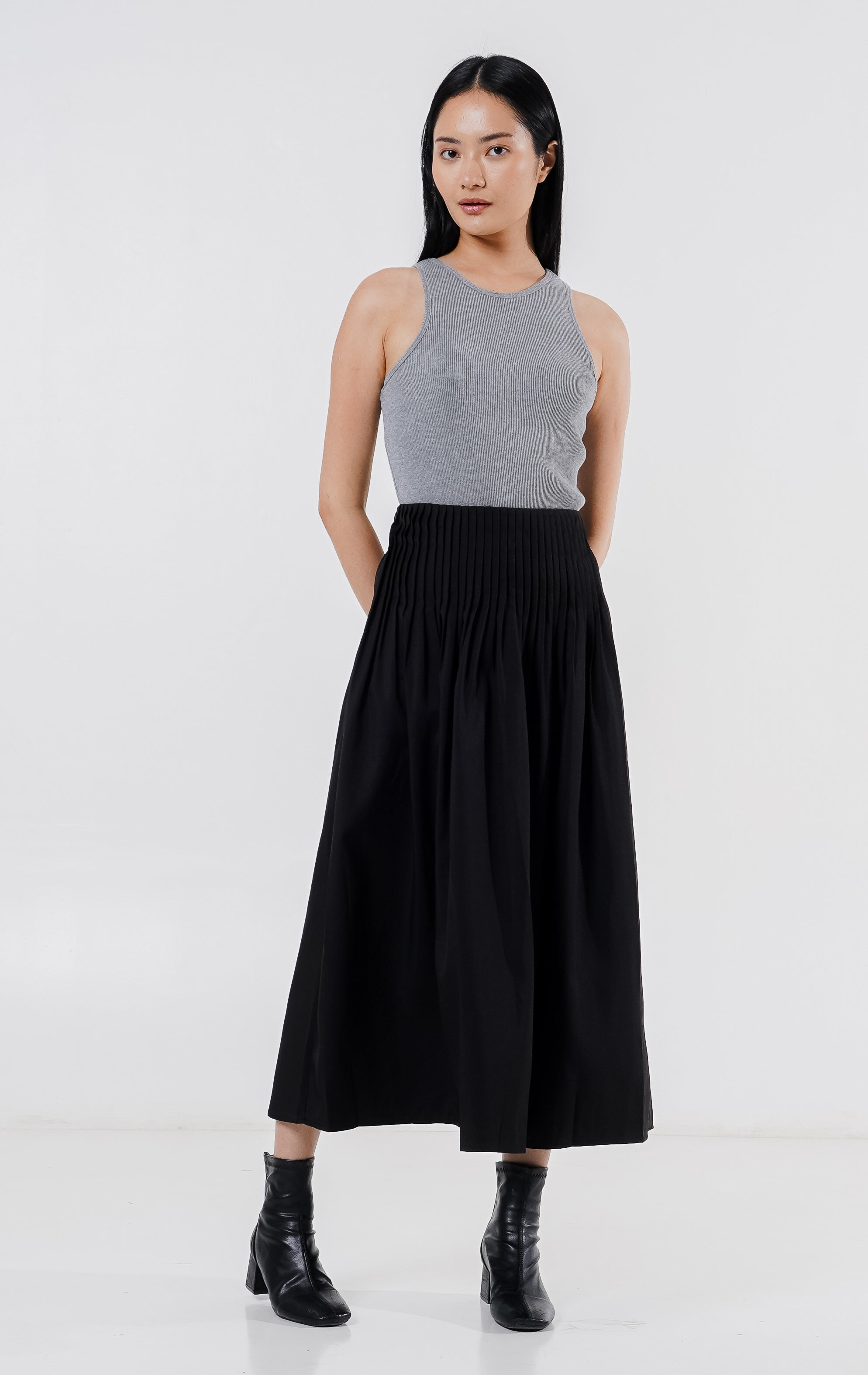 Hereneth Skirt Black