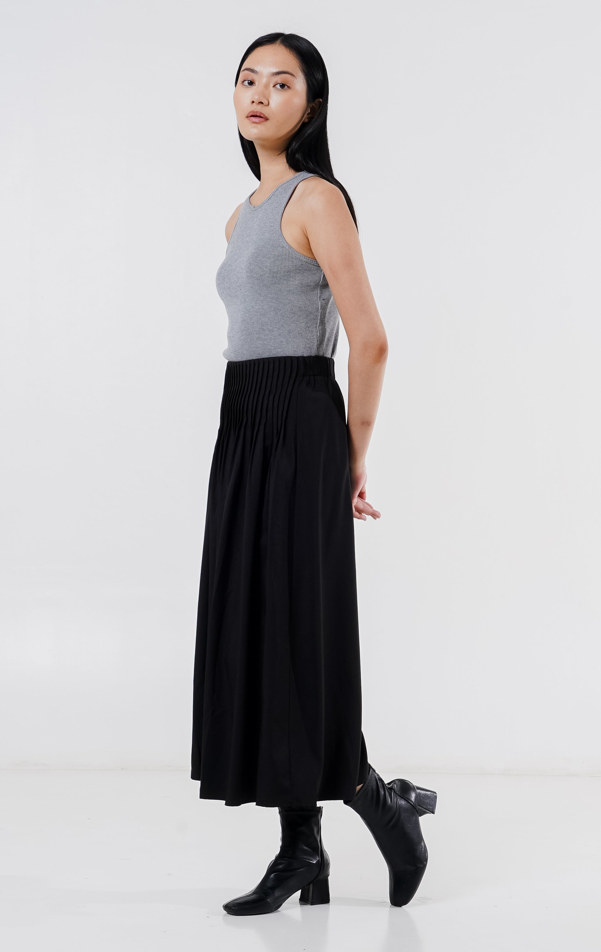 Hereneth Skirt Black