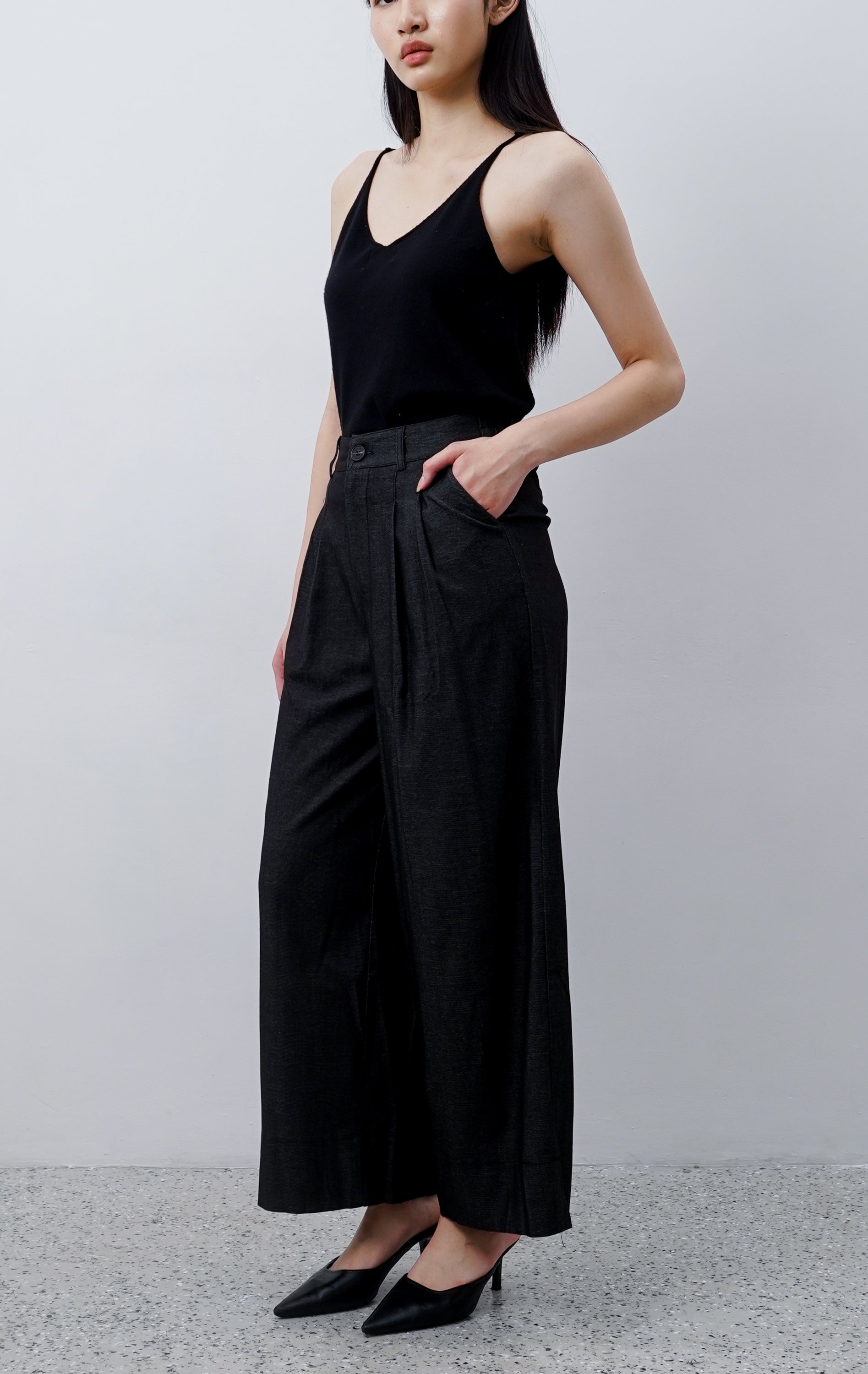 Xylo Pants Black