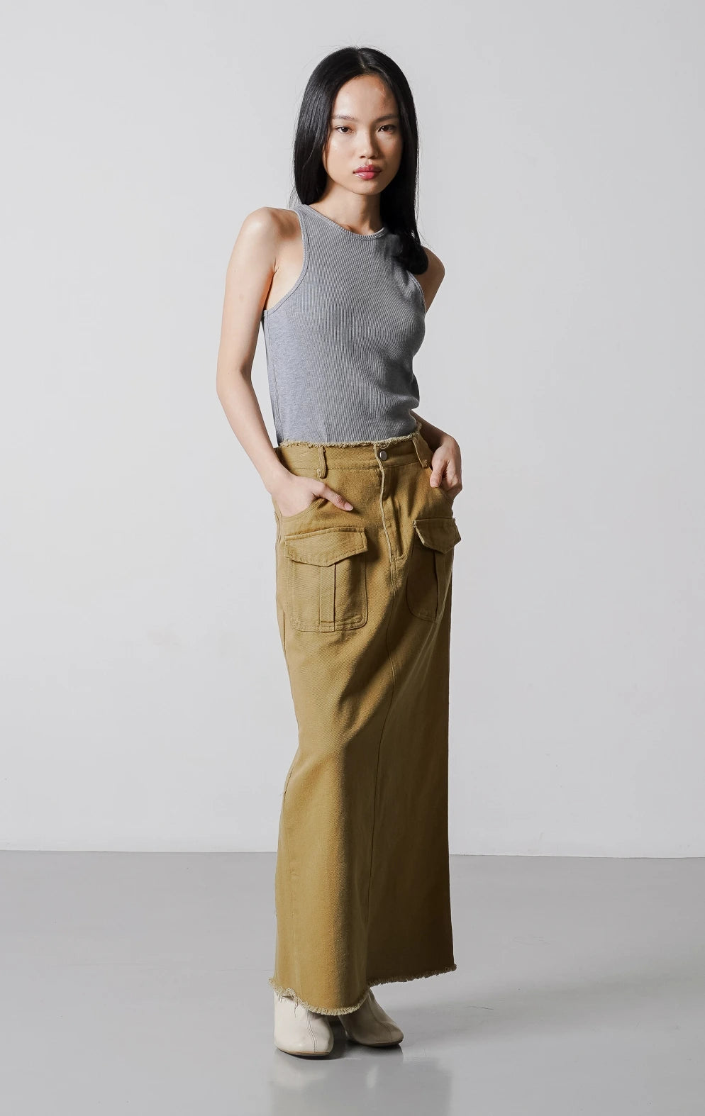 Moxlan Skirt Khaki