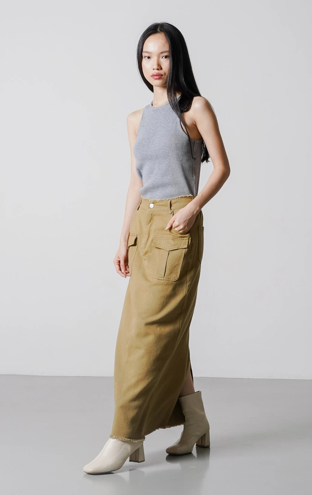 Moxlan Skirt Khaki