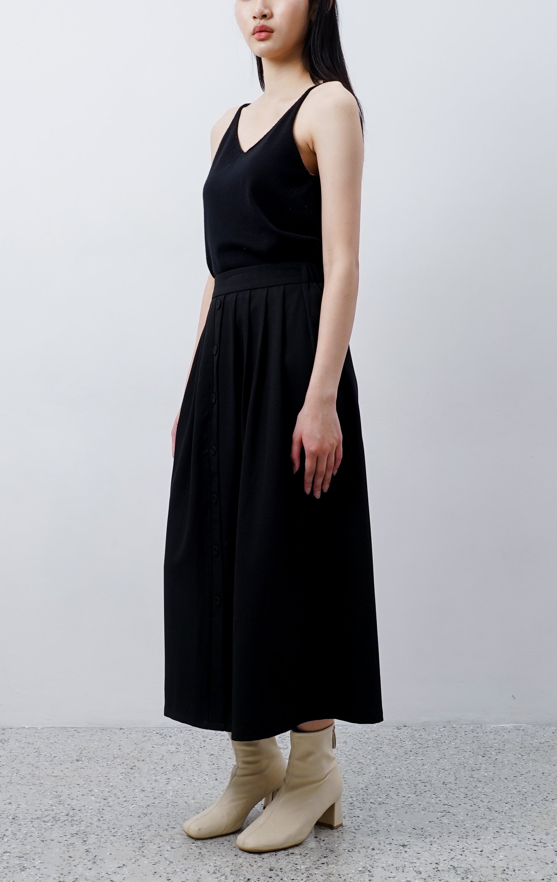 Maela Skirt Black