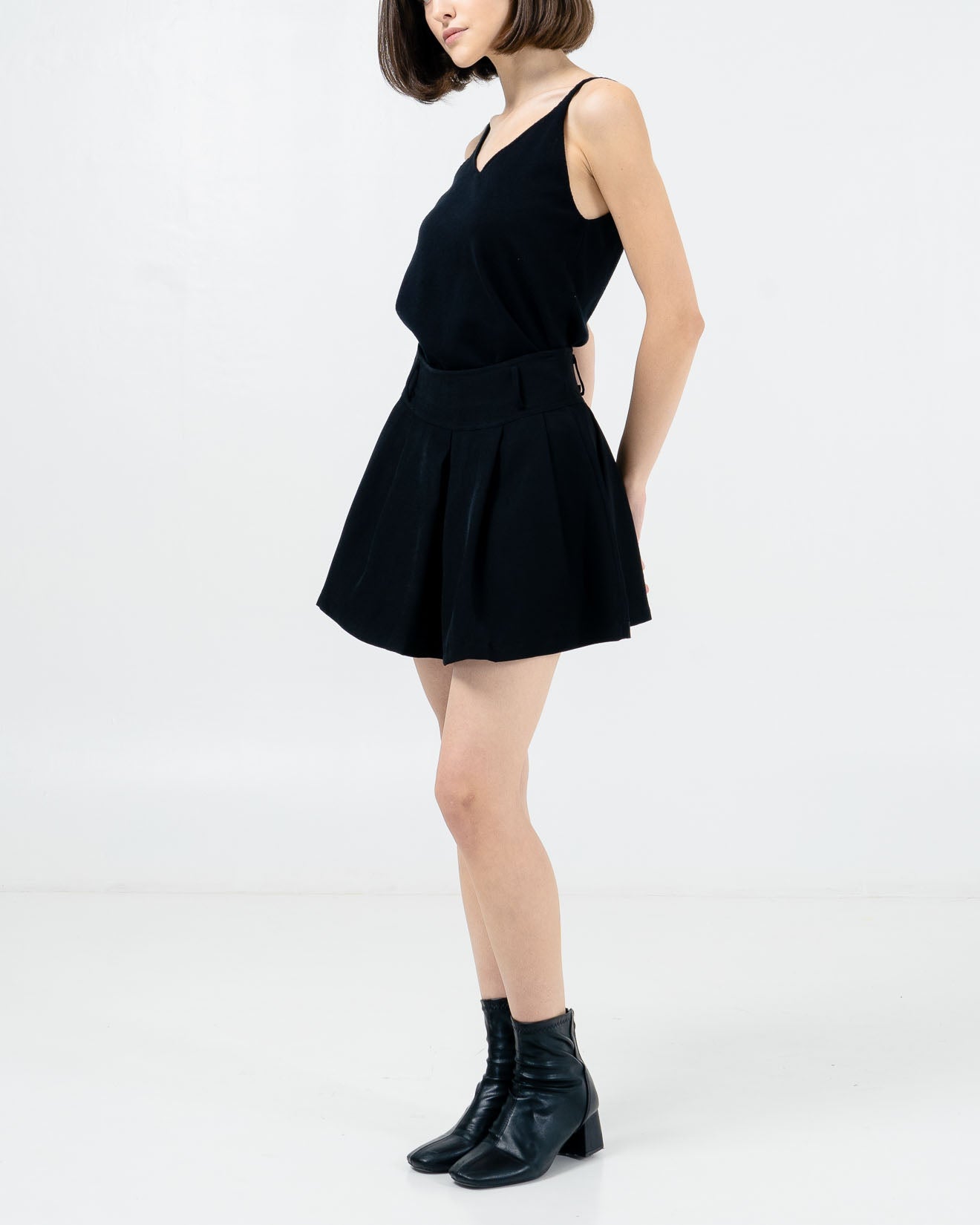 Aryan Pleats Skort Black - Skort Casual Wanita Kekinian