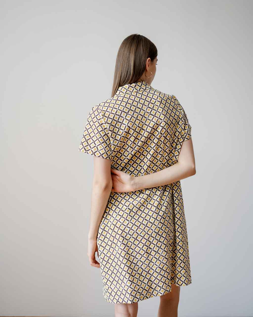 Stevy Printed Oversized Collar Brown Dress – 788324