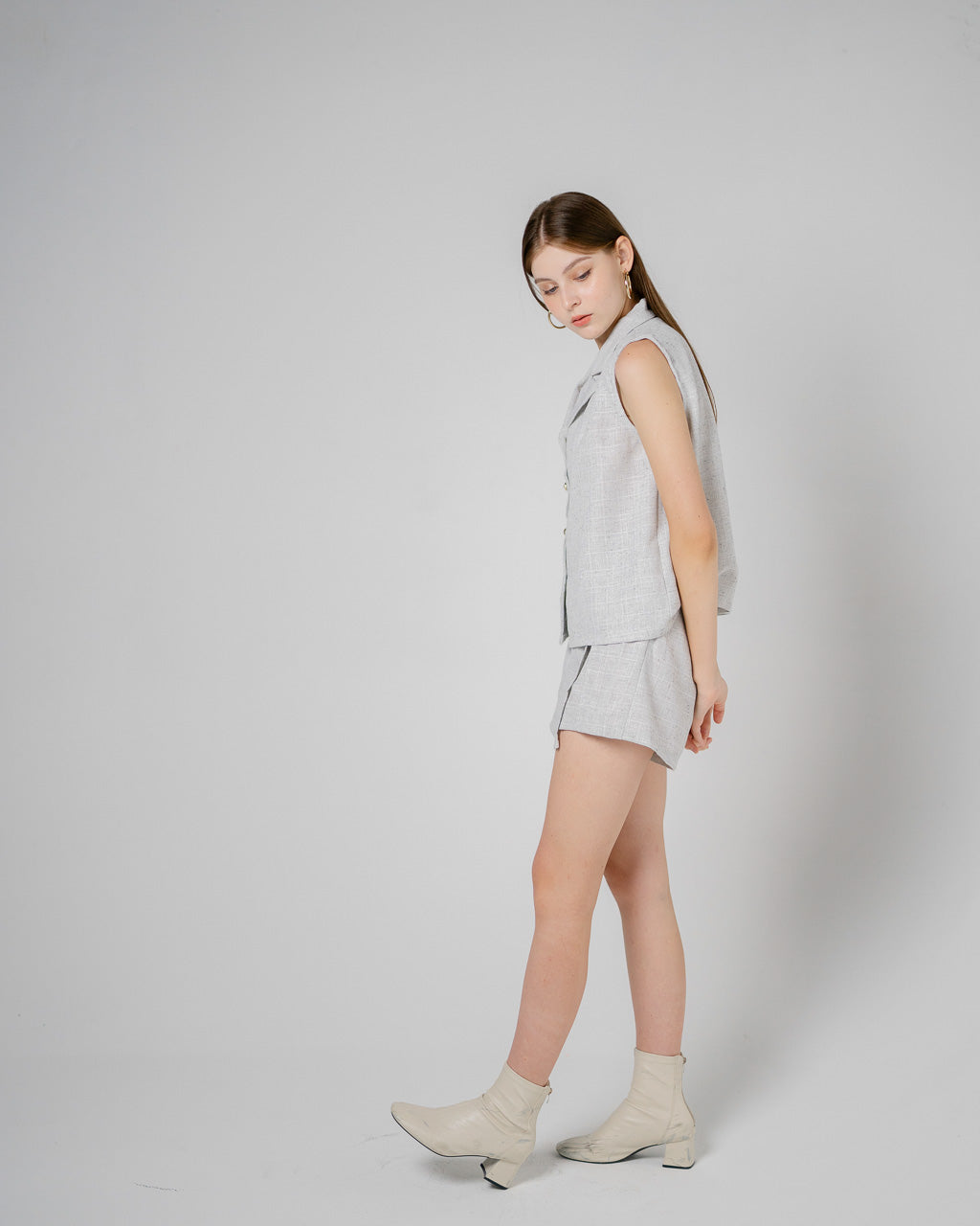 Devina Tweed Grey Vest – Atasan Casual Wanita - 188610