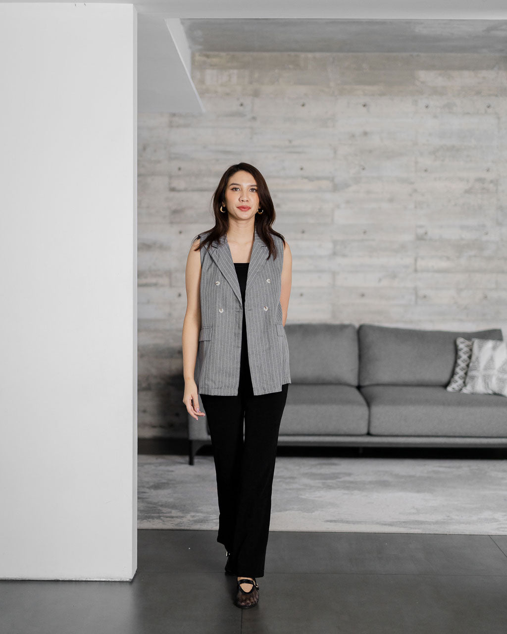 Acha Sinaga – Fraya Stripped Grey Vest – 188952