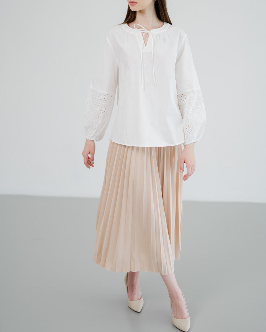 Kirei Sleeve Crochet White Blouse - Atasan Wanita Kekinian Lengan Panjang - 189343