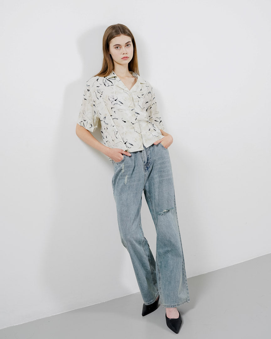 Arcela Printed Ivory Top – Baju Atasan Crop Casual Wanita