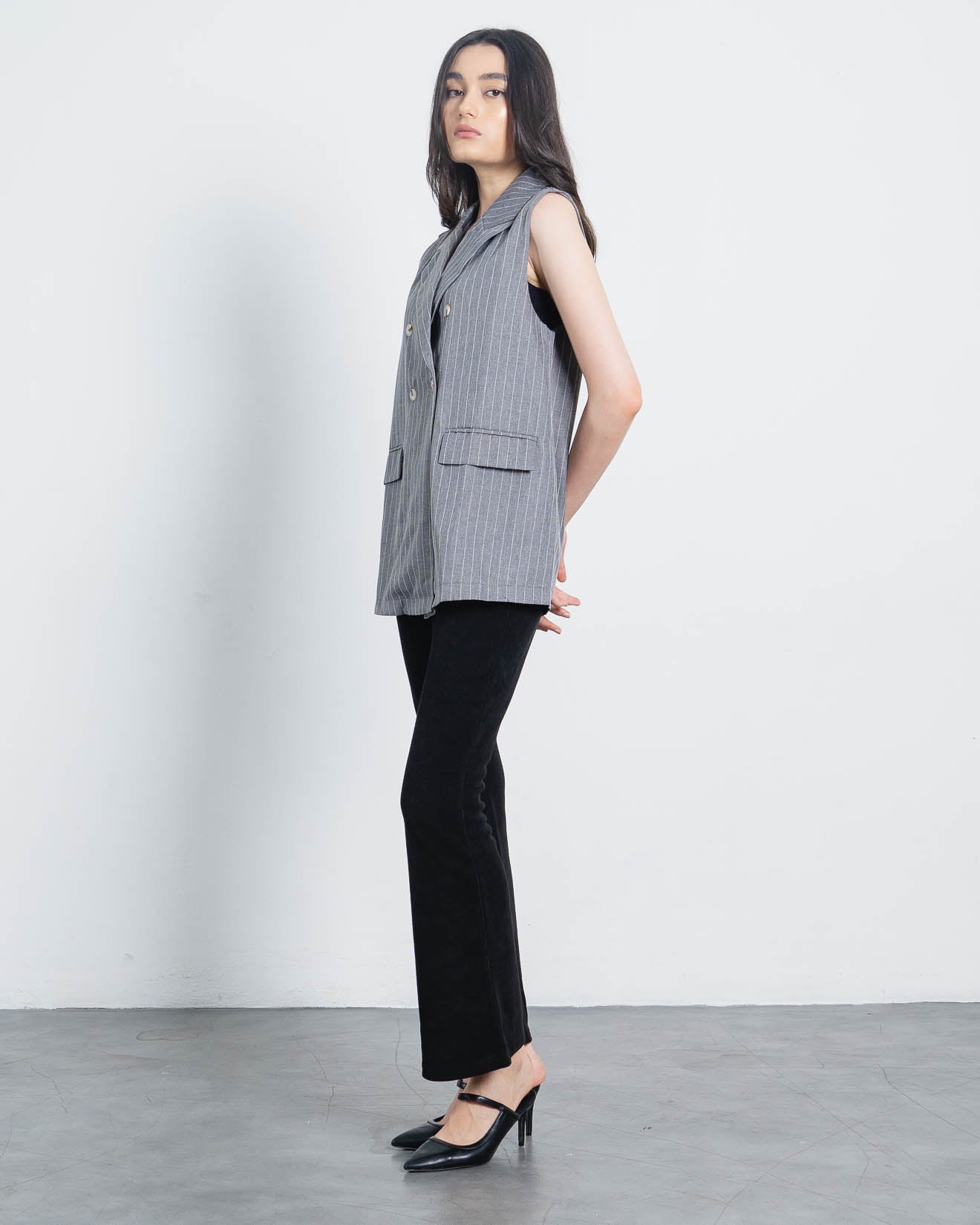 Acha Sinaga – Fraya Stripped Grey Vest – 188952