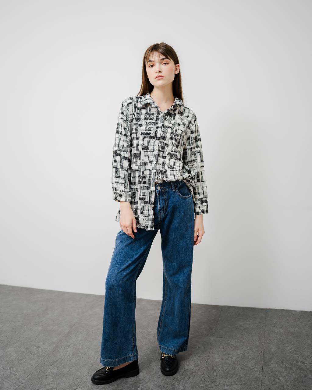 Levy Printed Oversized Shirt – Kemeja Wanita Korea- 188978