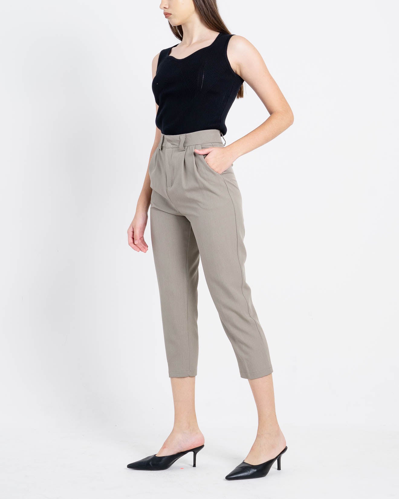 Rusel Fitted Light Brown Pants – Celana Panjang Wanita - 288525