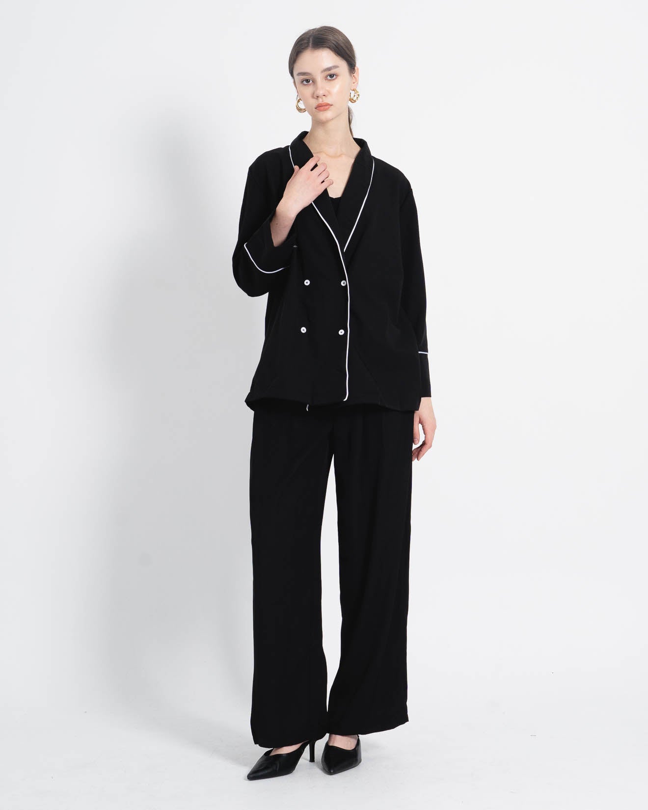 Gabby White Lined Blazer Black – Outer Lengan Panjang Wanita - 188242