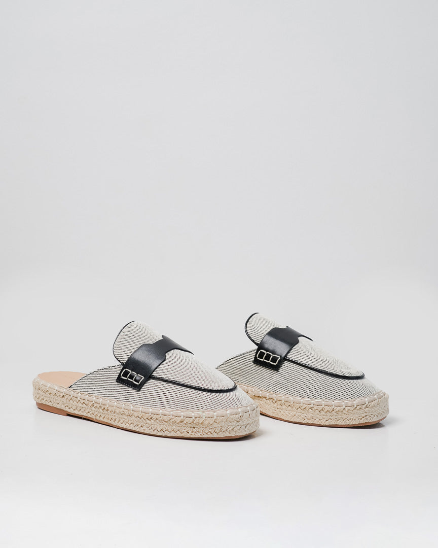 Slavia Mules Black Shoes