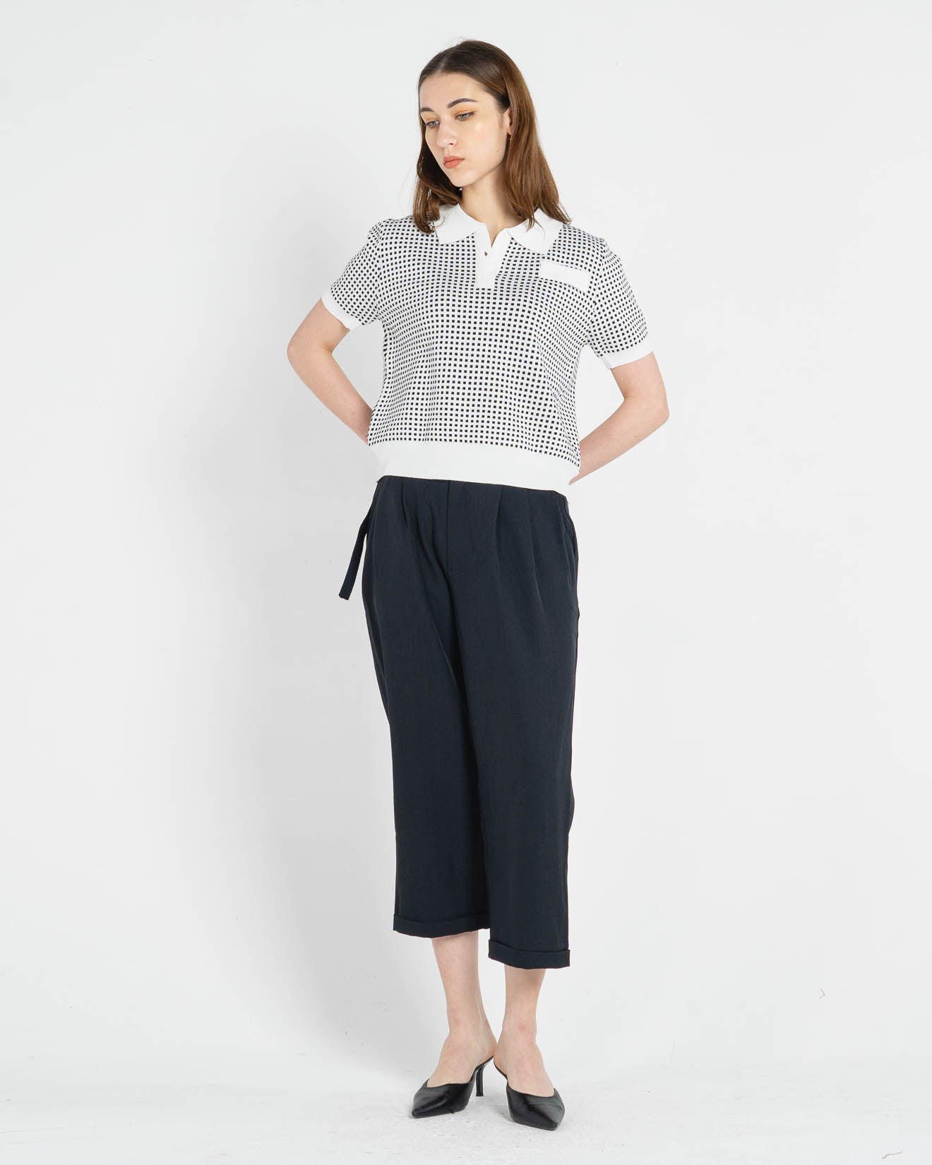 Eris Pattern Knit Black Top – Atasan Casual Wanita - 188361