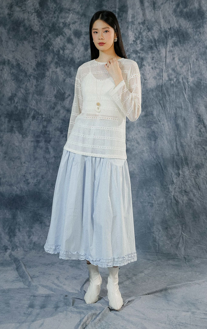 Atasan sweater wanita Everett warna ivory lengan panjang dengan detail rajut jaring-jaring (crochet) berongga estetik dan kerah bulat