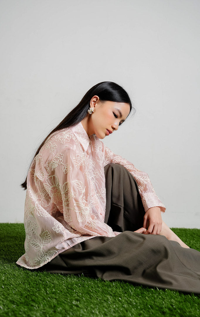 Midsummer Corded Embroidered Collar Shirt Top warna pink, kemeja lengan panjang wanita bahan organza transparan motif bordir bunga warna pink dari This Is April.