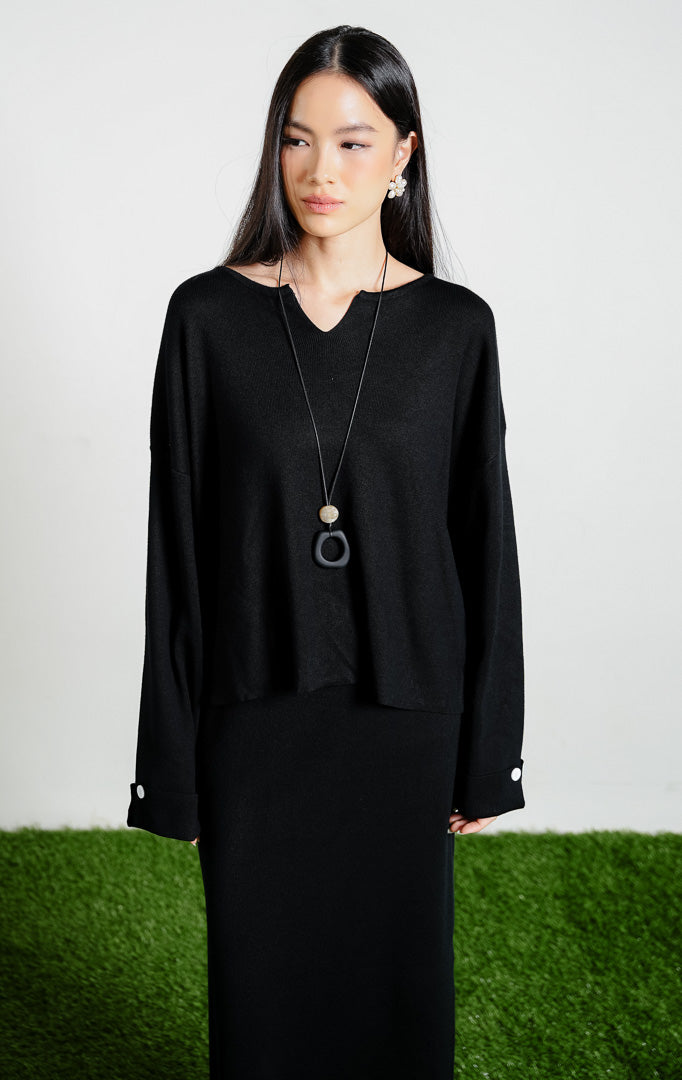 Letisya Minimalist V-Neck Button Detail Knit Set warna black, satu setelan rajut baju lengan panjang dan rok panjang wanita warna hitam dari This Is April.