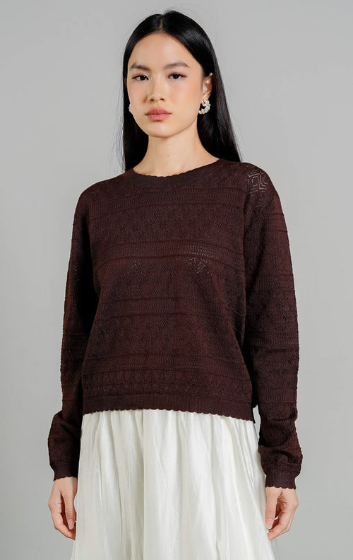 Asper Pointelle Scallop Knit Sweater warna dark brown, baju sweter rajut lengan panjang wanita warna cokelat tua dengan detail motif rajutan berlubang