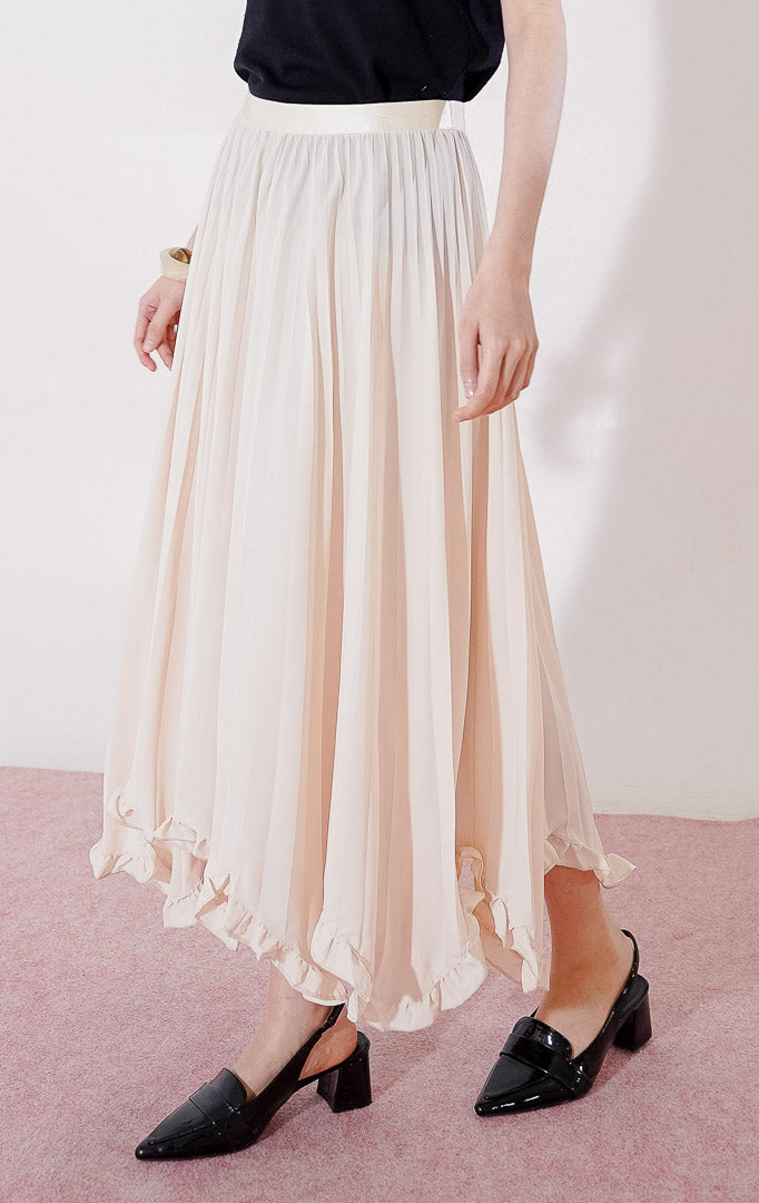 Rok panjang plisket wanita This Is April Ferla Skirt warna ivory, bahan polyester halus dengan detail lipit terstruktur dan siluet flowy.