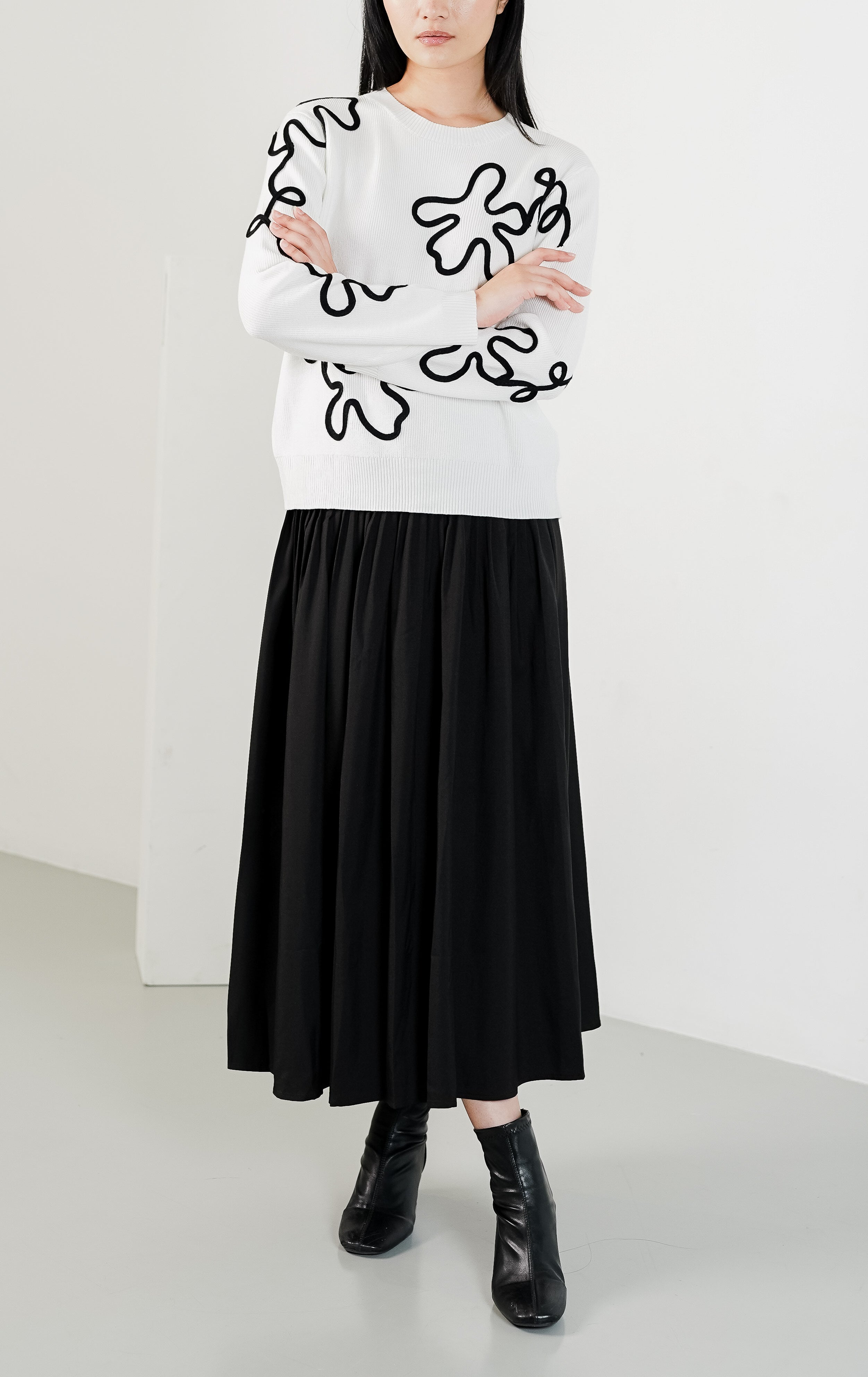 Naura Sweater White