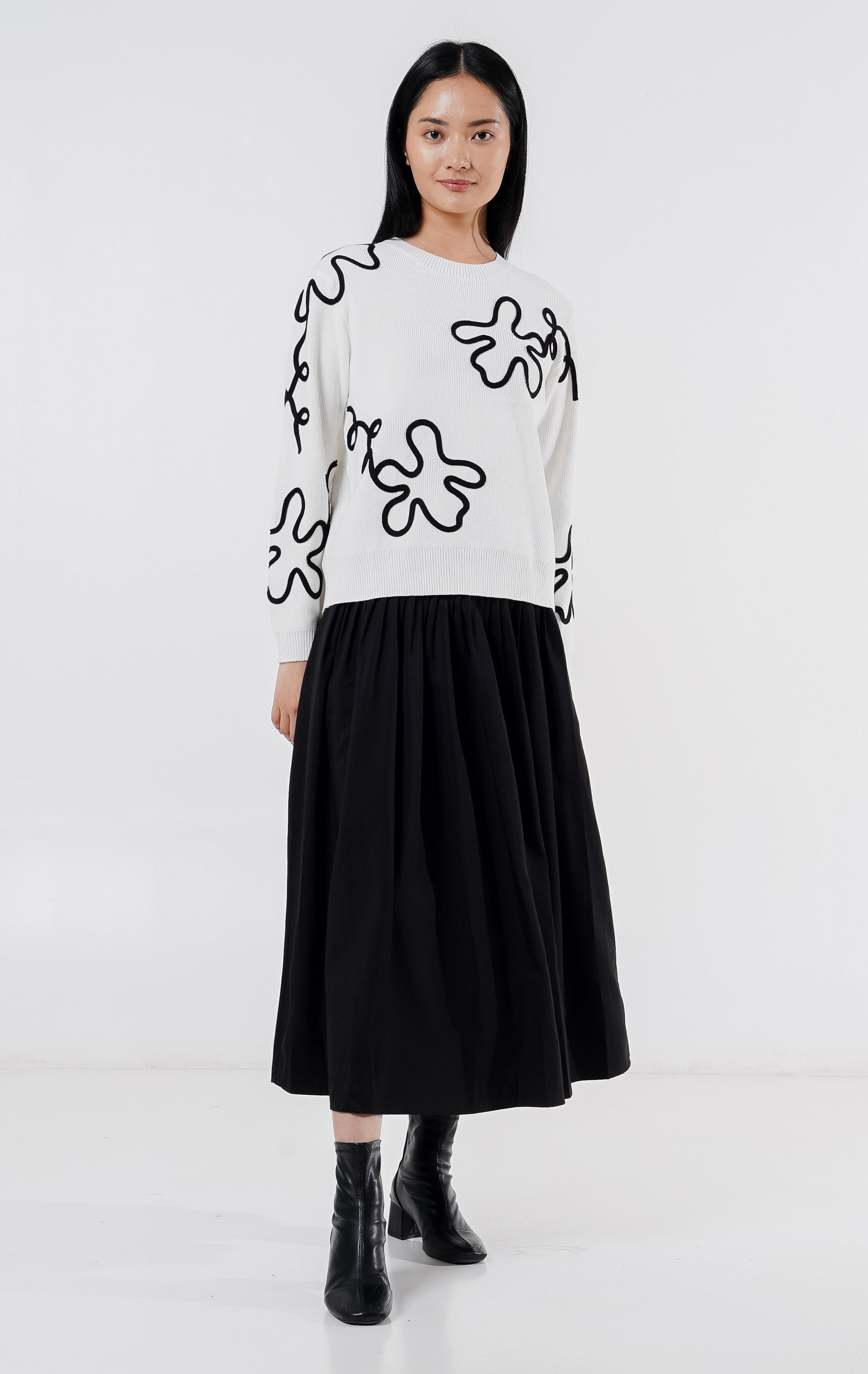 Naura Sweater White