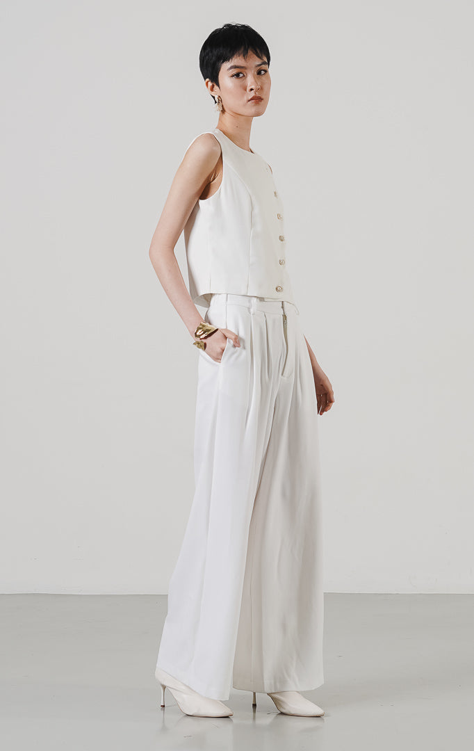 Alexa Vest White