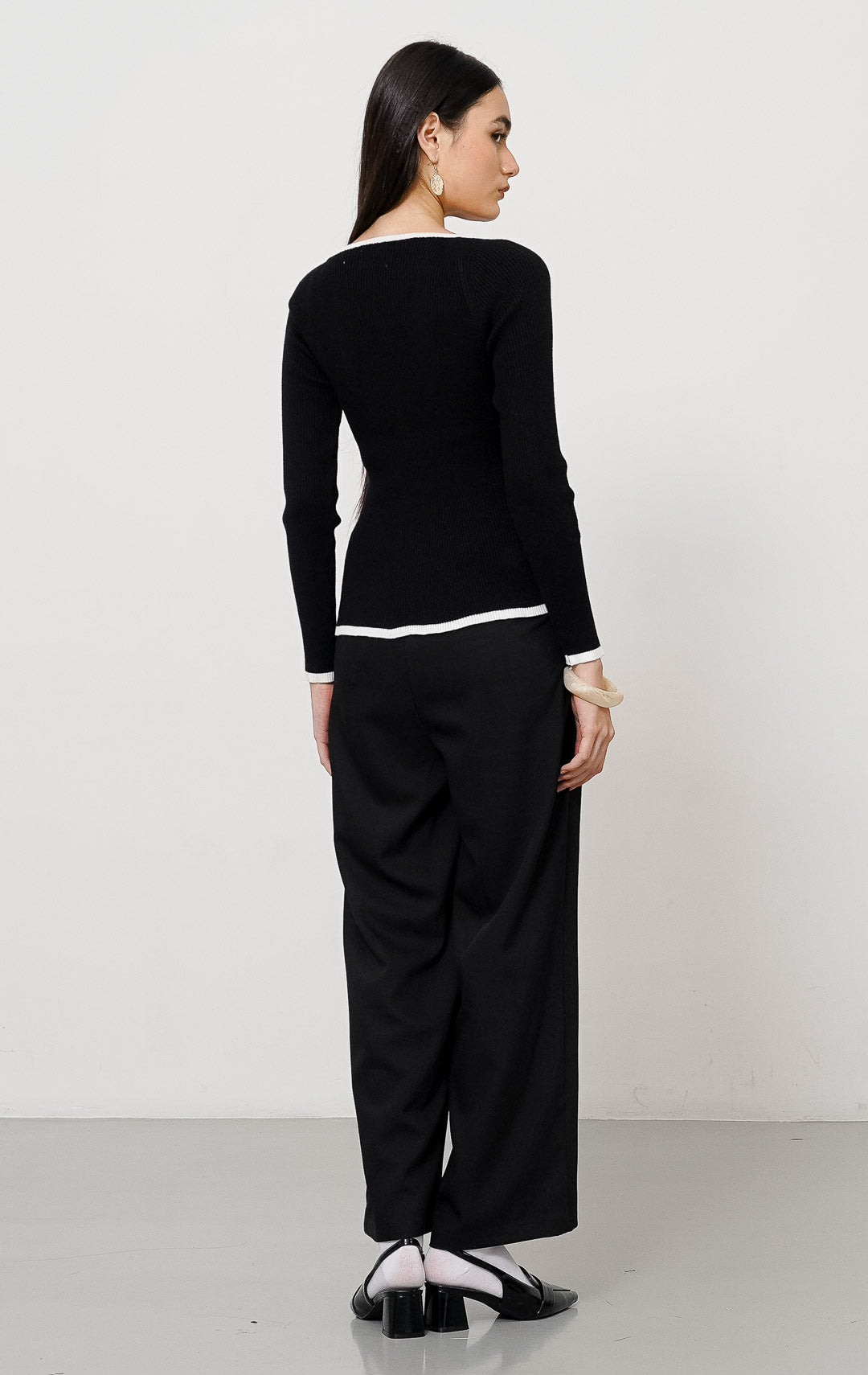 Cleona Top Black