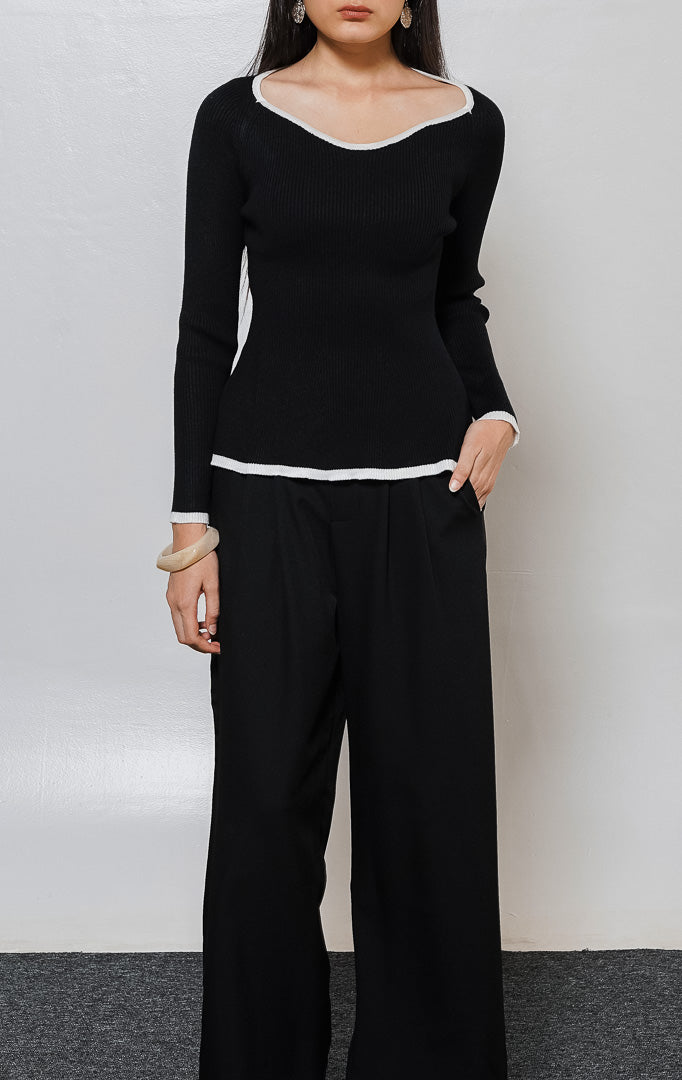 Cleona Top Black