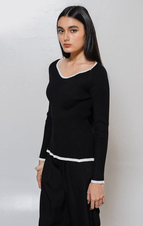 Cleona Top Black