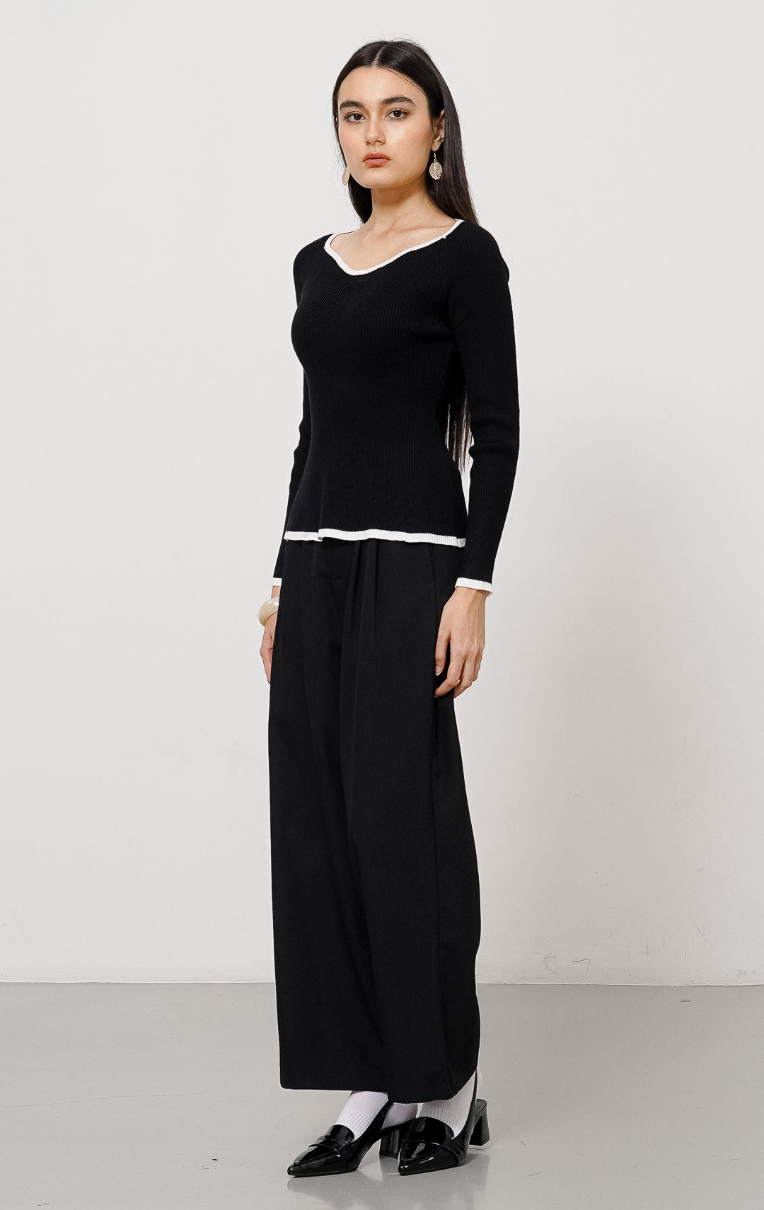Cleona Top Black