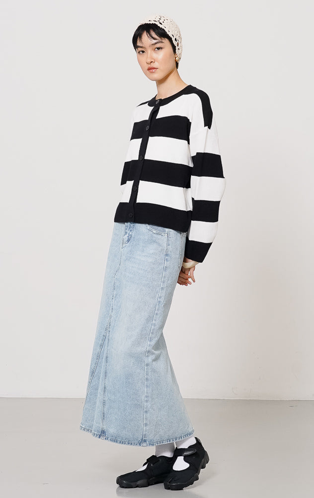 Theony Knit Cardigan Black Striped