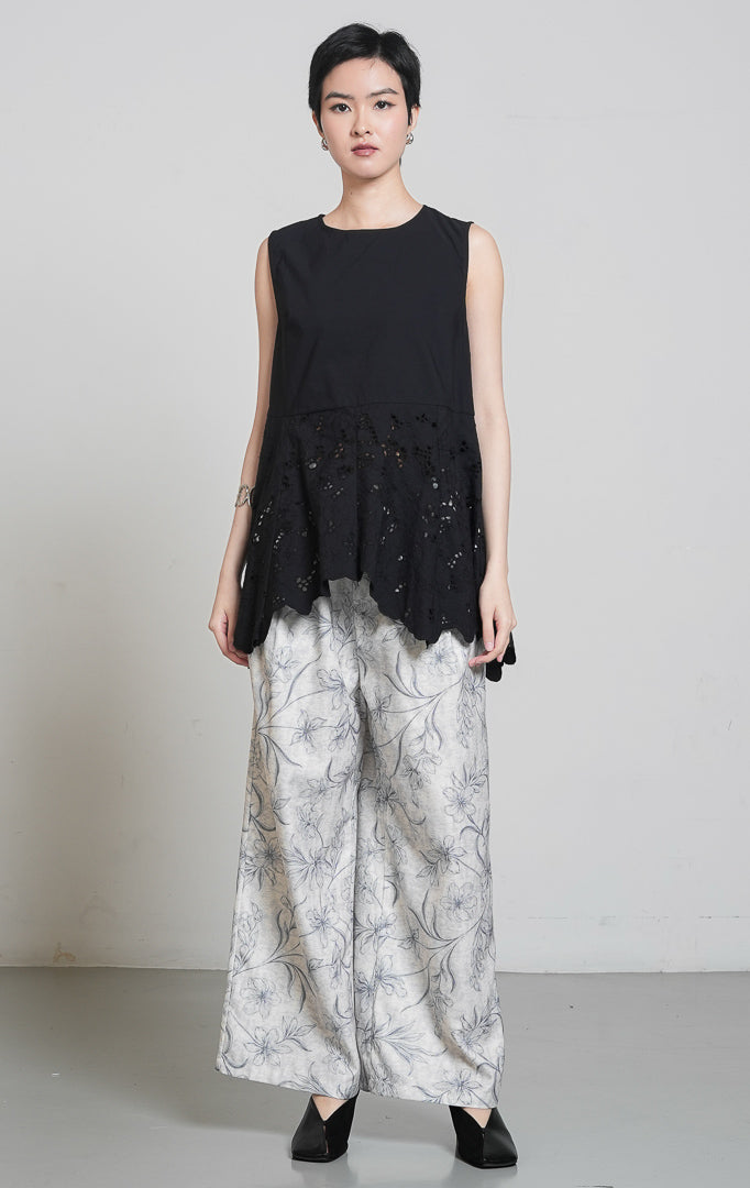 Kareth Top Black