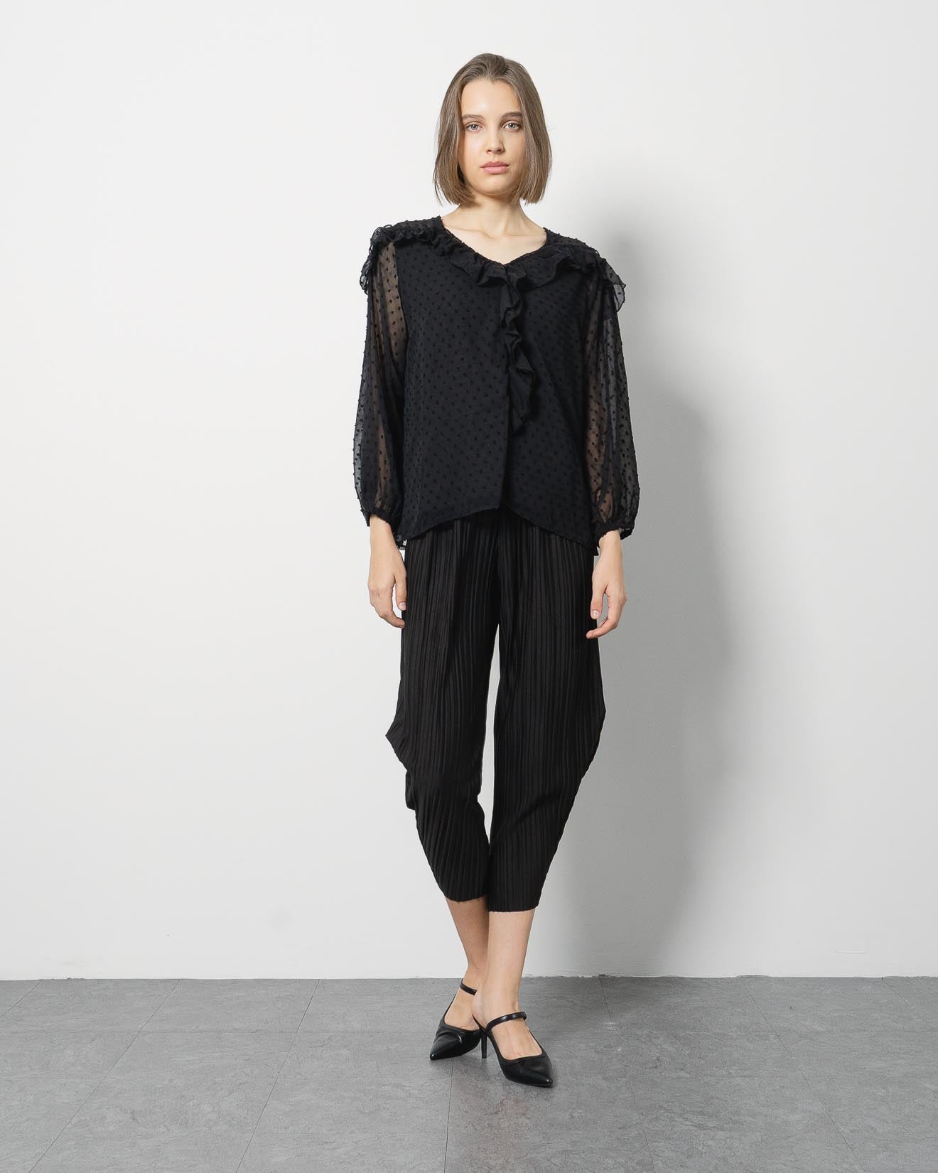 Linda Black Dot Textured Blouse – 186984