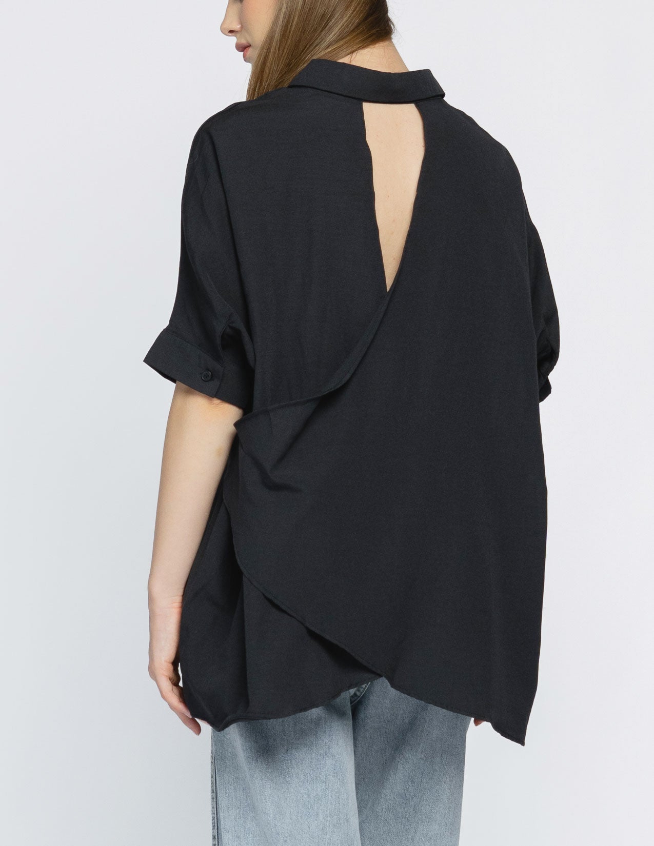 Thalie Back Crossover Black Shirt - 187210