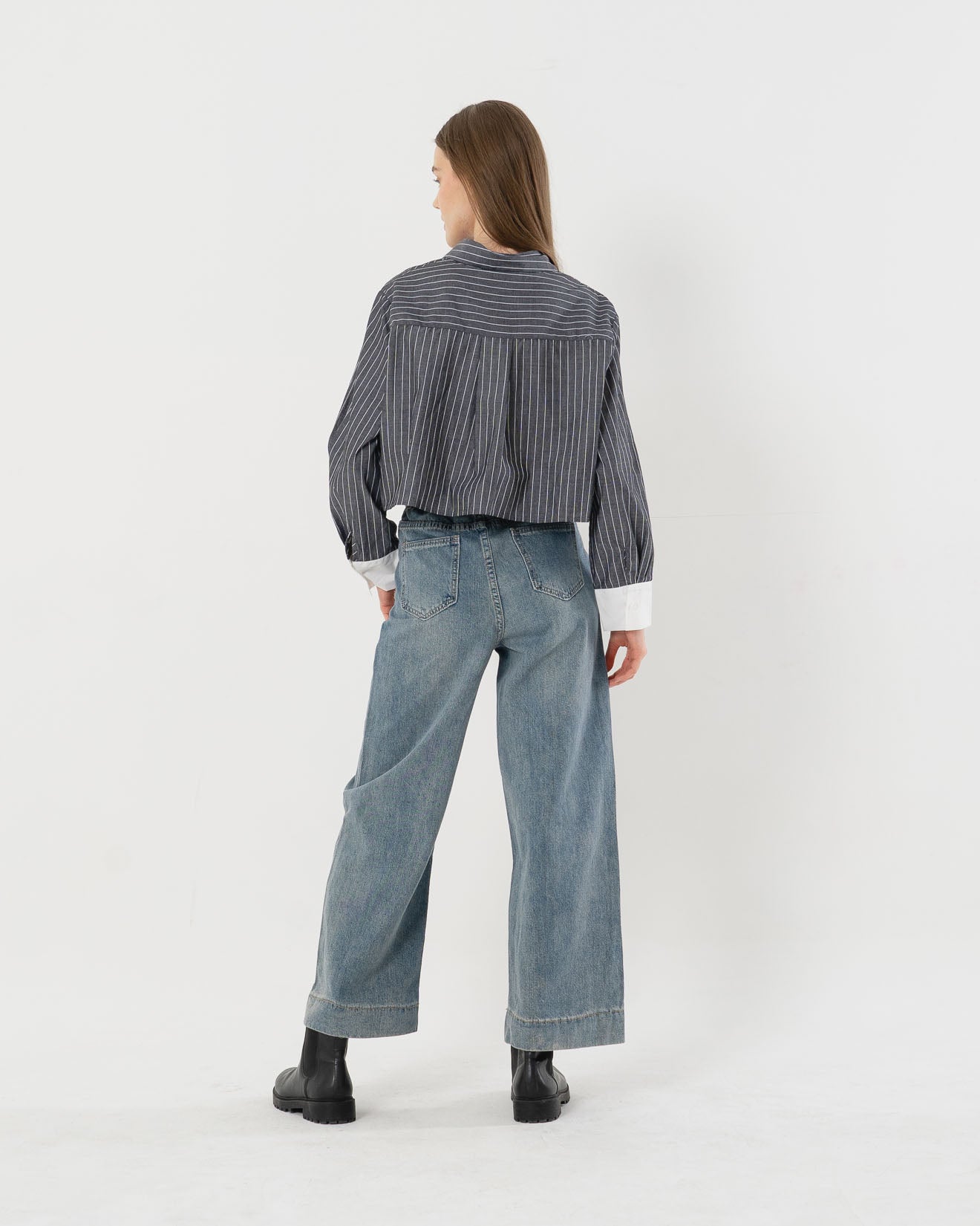 Sherry Stripped Crop Dark Grey Shirt - 187936