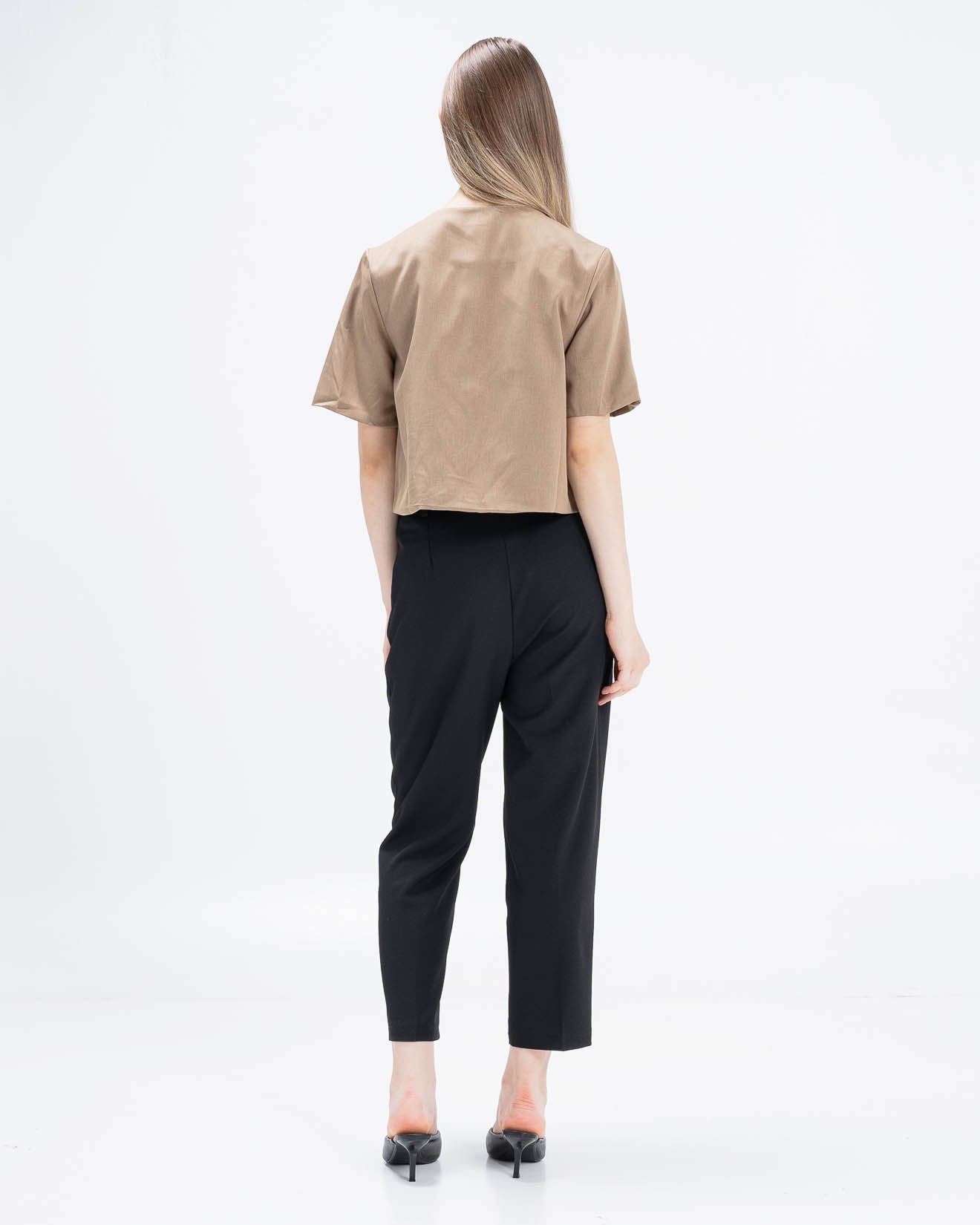 Janice Tailored Crop Brown Top – Atasan Wanita Lengan Pendek - 189216