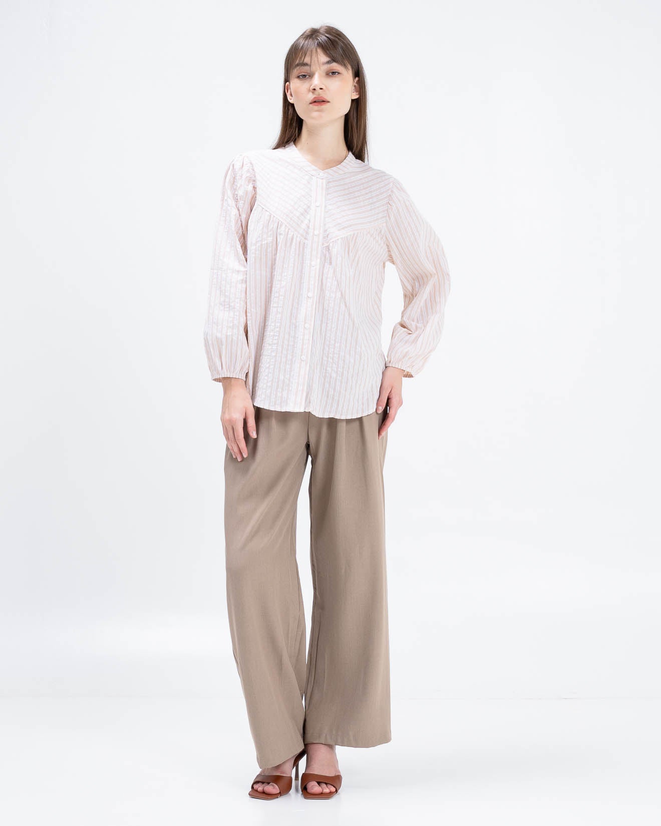 Neira Striped Ivory Blouse – Atasan Formal Wanita - 189408