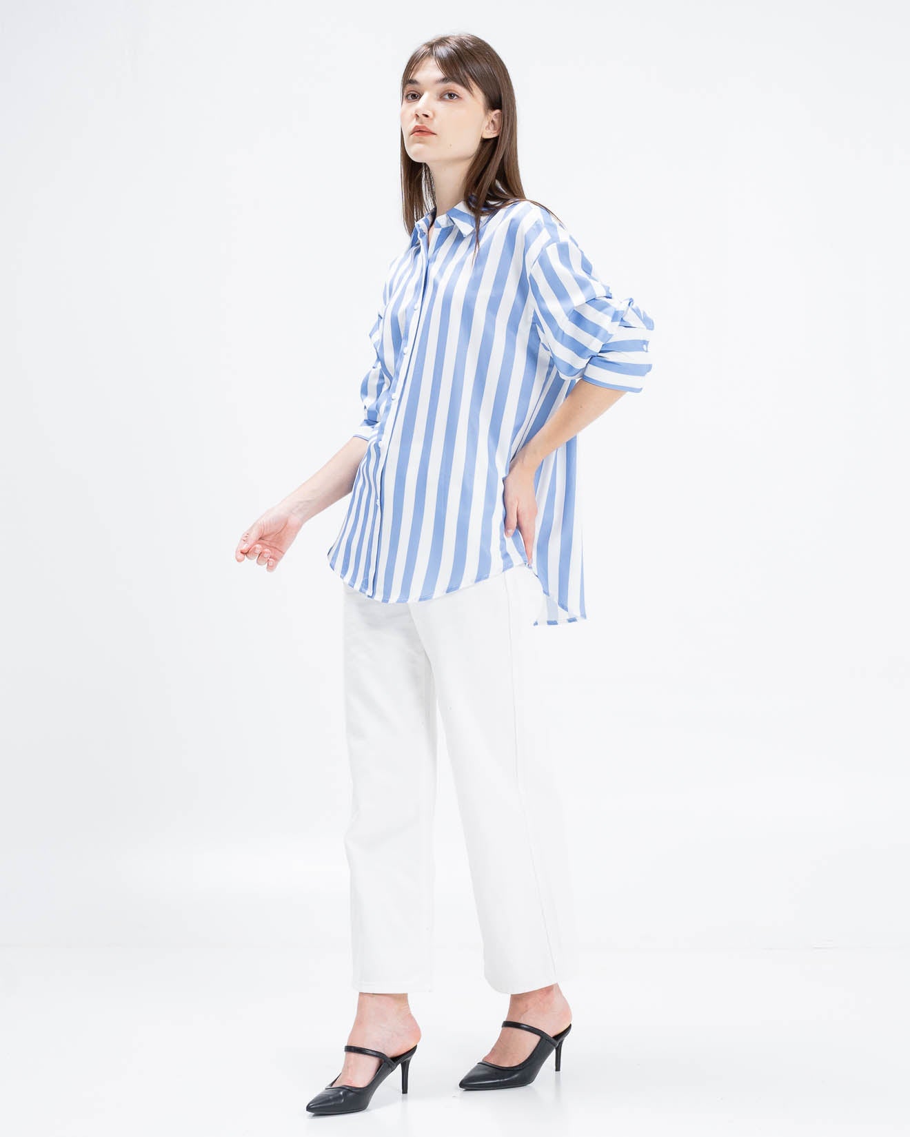 Jaclyn Oversized Striped Blue Shirt – Kemeja Wanita Lengan Panjang - 189430