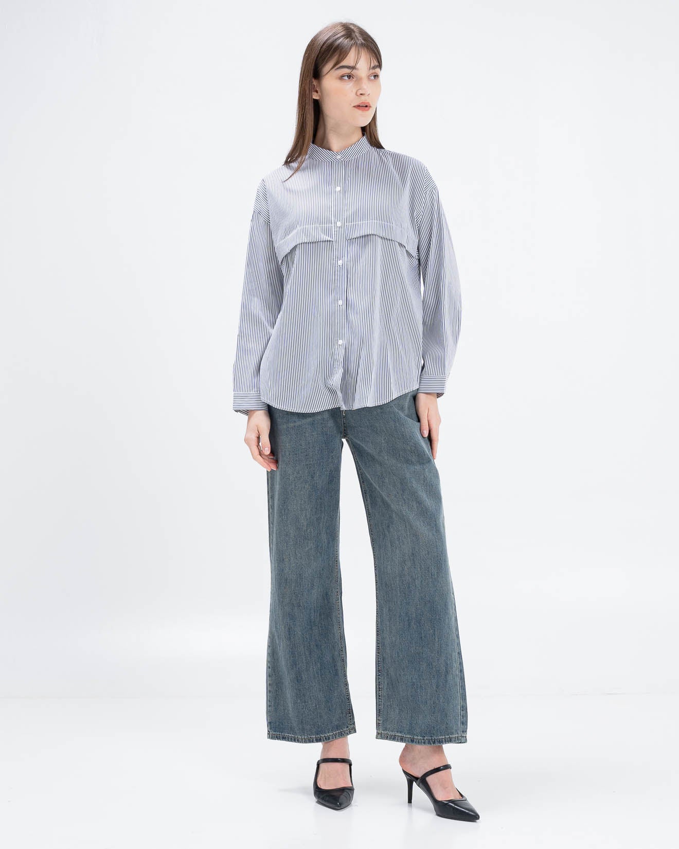 Yerin Striped Oversized Grey Shirt – Kemeja Wanita Lengan Panjang - 189445