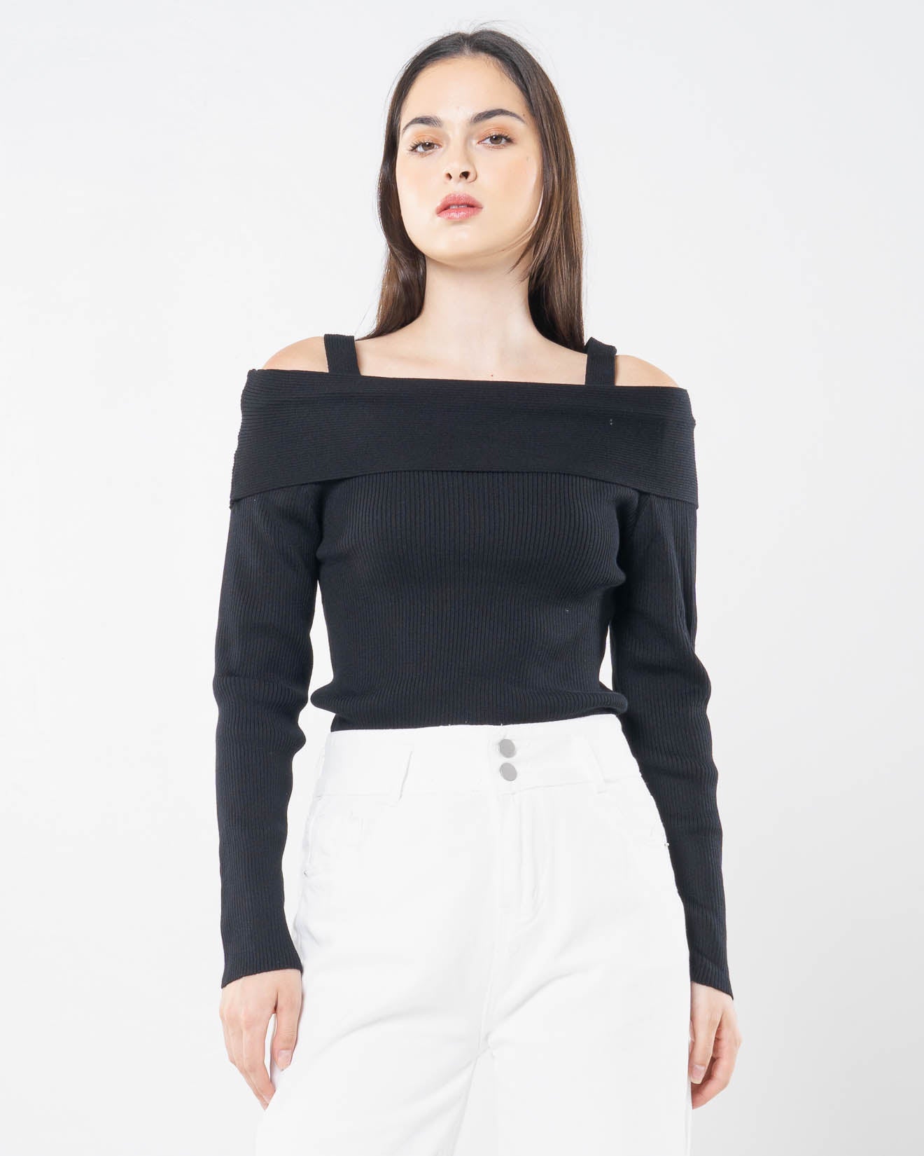 Revere Shoulder Knit Black Top – Atasan Rajut Lengan Panjang - 189461