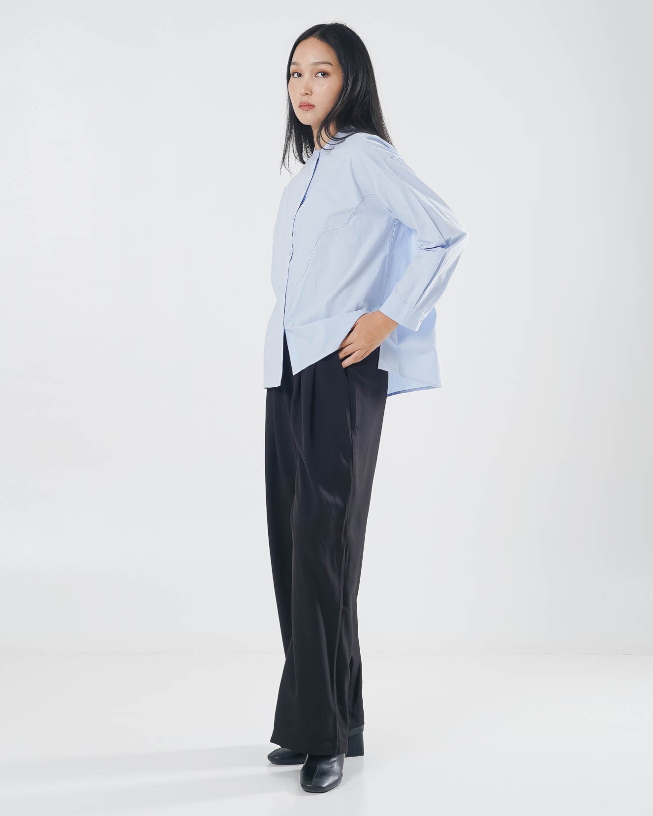 Piana Oversized Blue Shirt – Kemeja Wanita Lengan Panjang Hijab Friendly - 189475