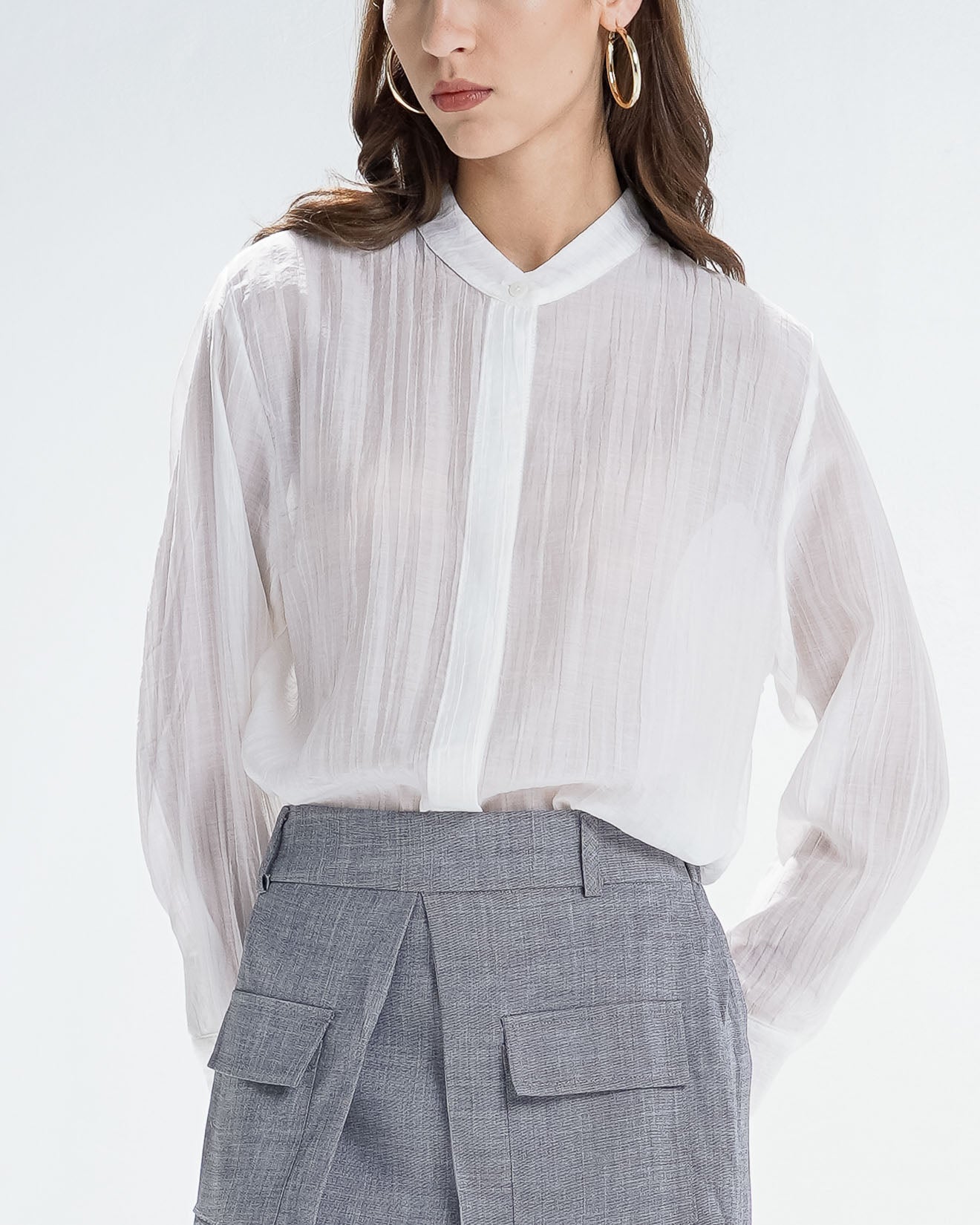 Jessy Oversized Textured White Blouse – Kemeja Wanita Lengan Panjang - 189713