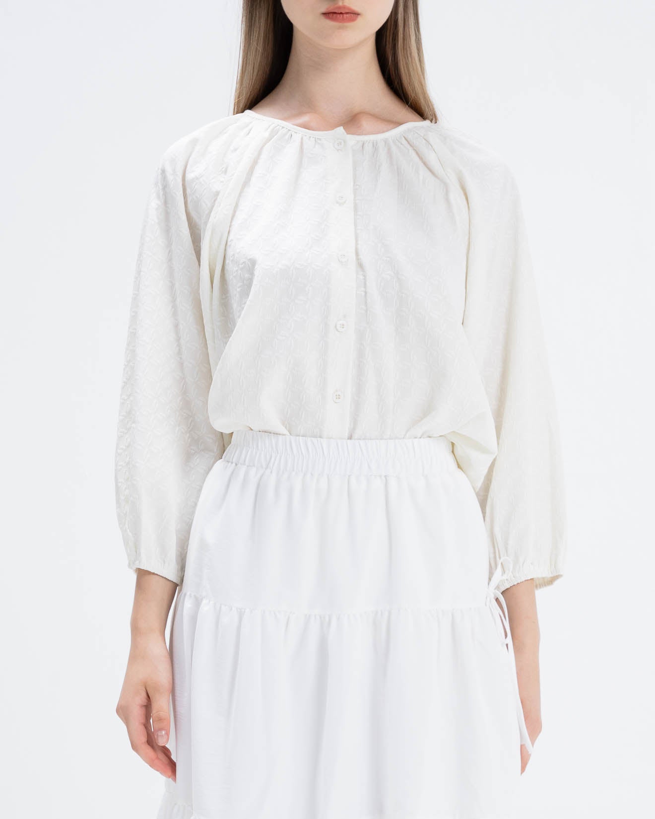 Reina Textured Ivory Blouse – Atasan Wanita Lengan Panjang - 189941