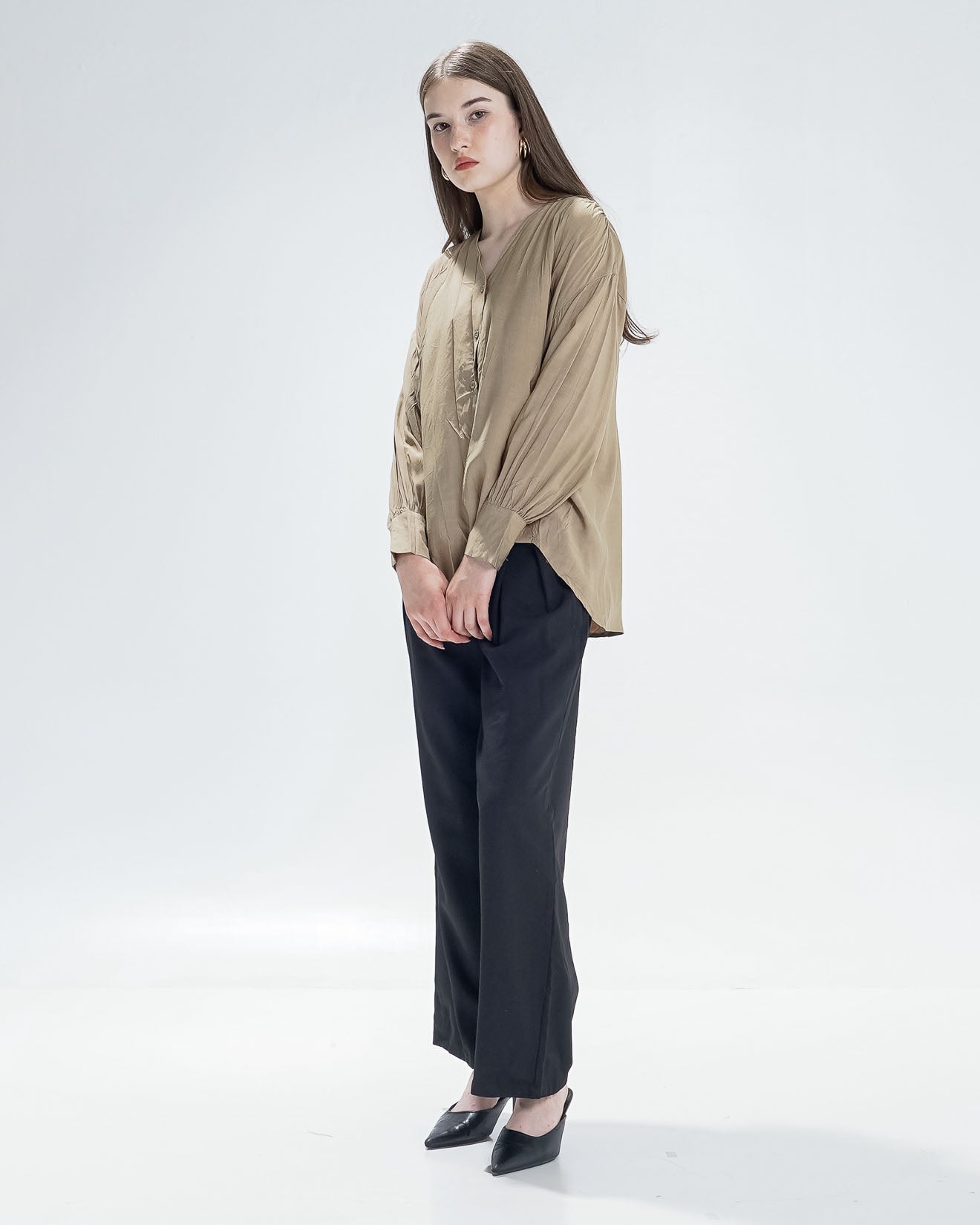 Blaise Oversized Brown Blouse – Atasan Wanita Lengan Panjang - 189948