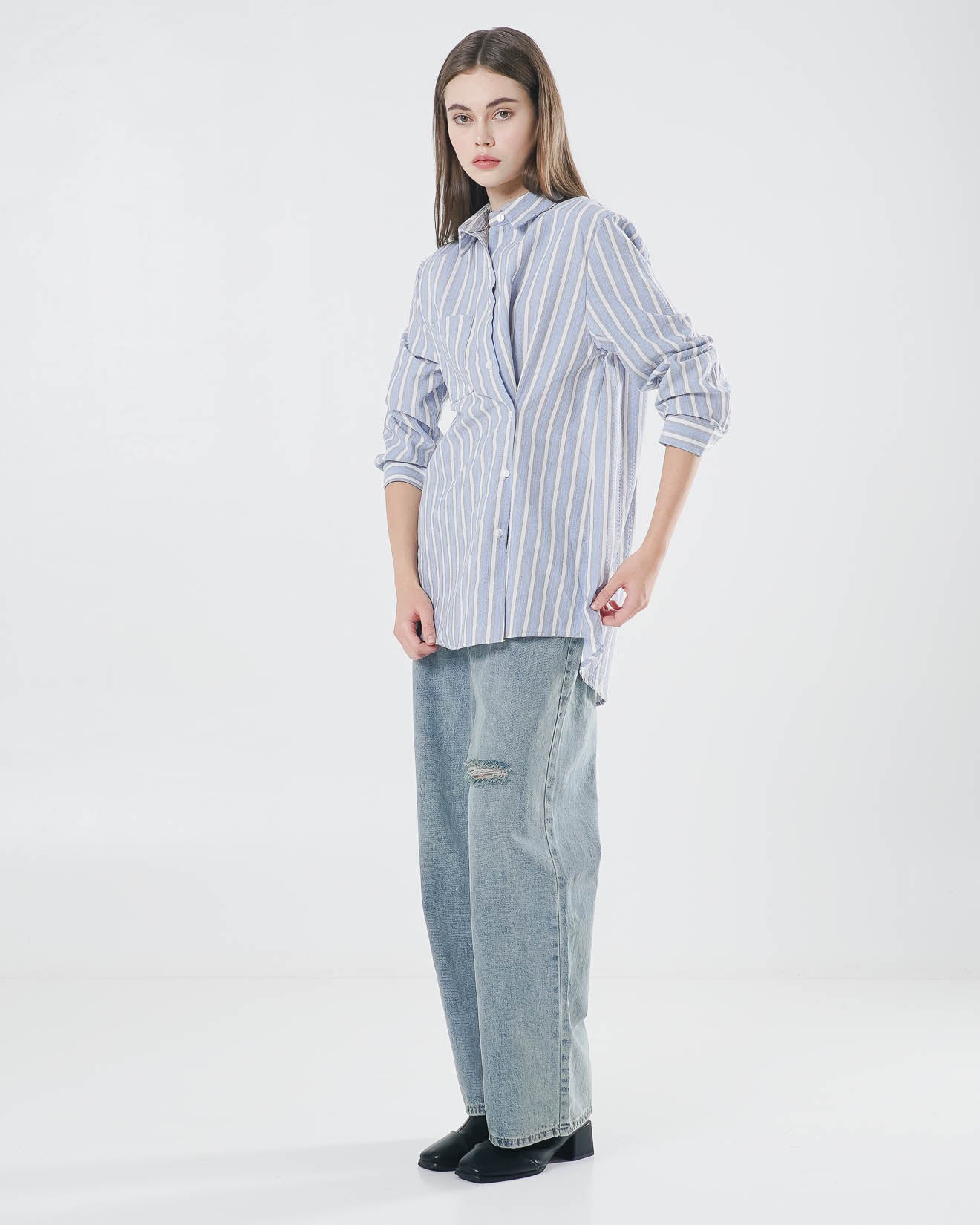 Almita Textured Striped Blue Shirt – Kemeja Casual Wanita Lengan Panjang - 189964