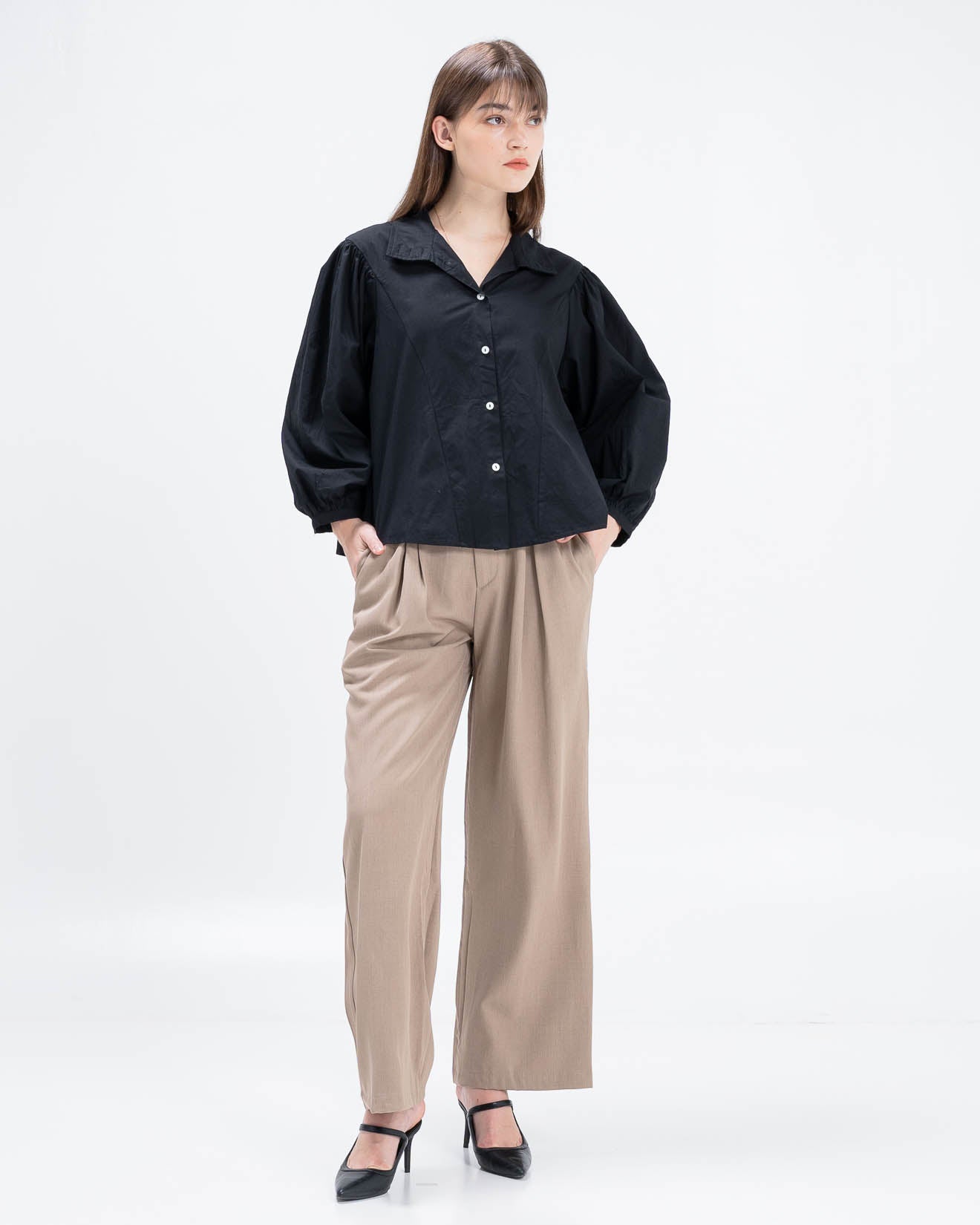 Bernice Button Collar Black Shirt – Kemeja Lengan Panjang Wanita - 189979