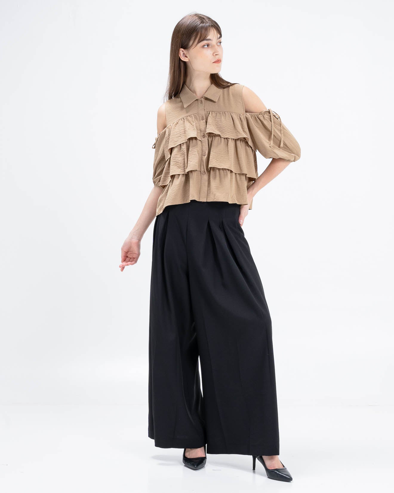 Sahsa Off Shoulder Ruffle Brown Top – Blouse Wanita Lengan Pendek - 189981