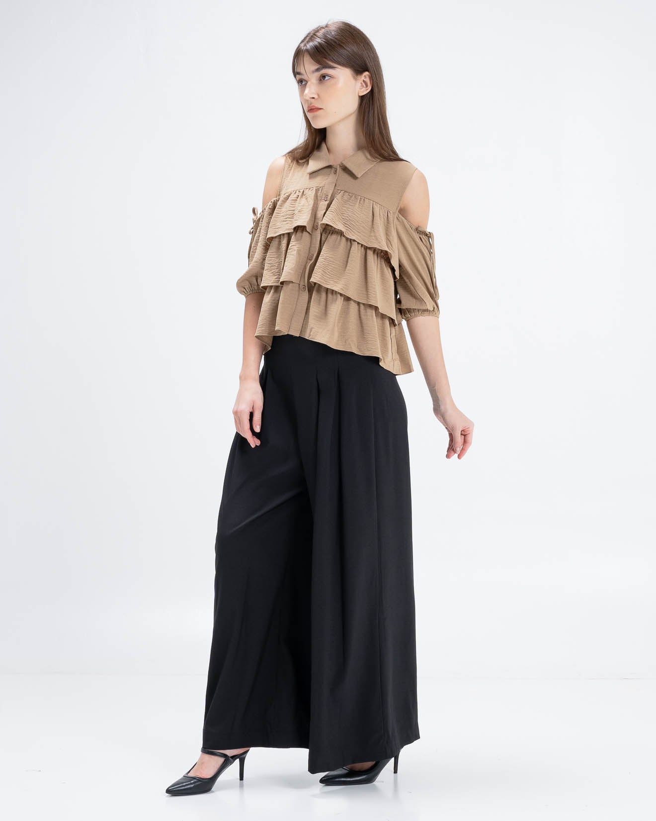 Sahsa Off Shoulder Ruffle Brown Top – Blouse Wanita Lengan Pendek - 189981